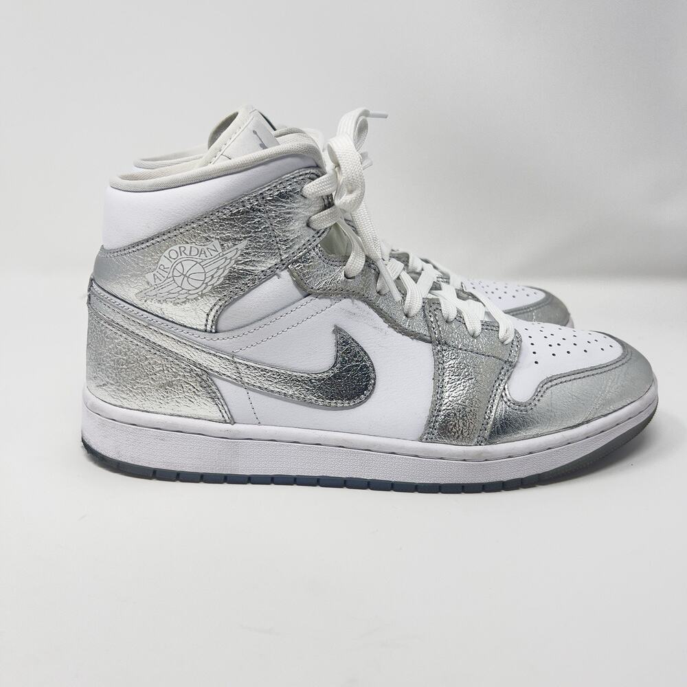 Nike Air Jordan 1 Mid SE Metallic Silver Womens Size 11.5 Shoes FN5031-100 NBY